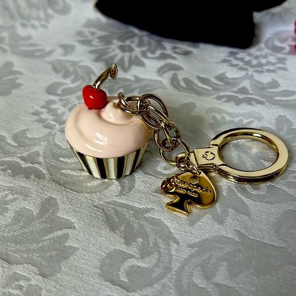 Kate Spade Pink Magnolia Cupcake bag charm and matching Necklace - Picture 4 of 4